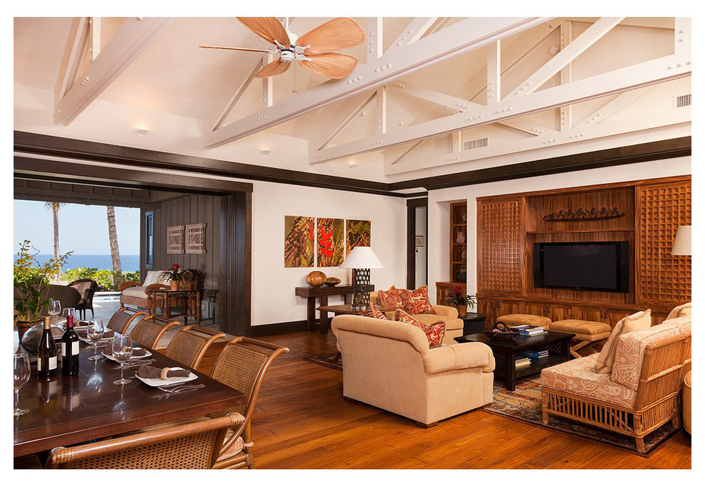 Inspiration for a beach style living room in Hawaii.