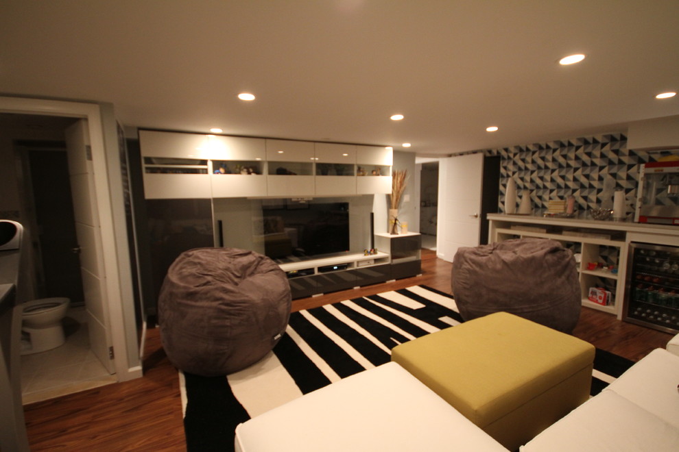 Contemporary basement in New York.
