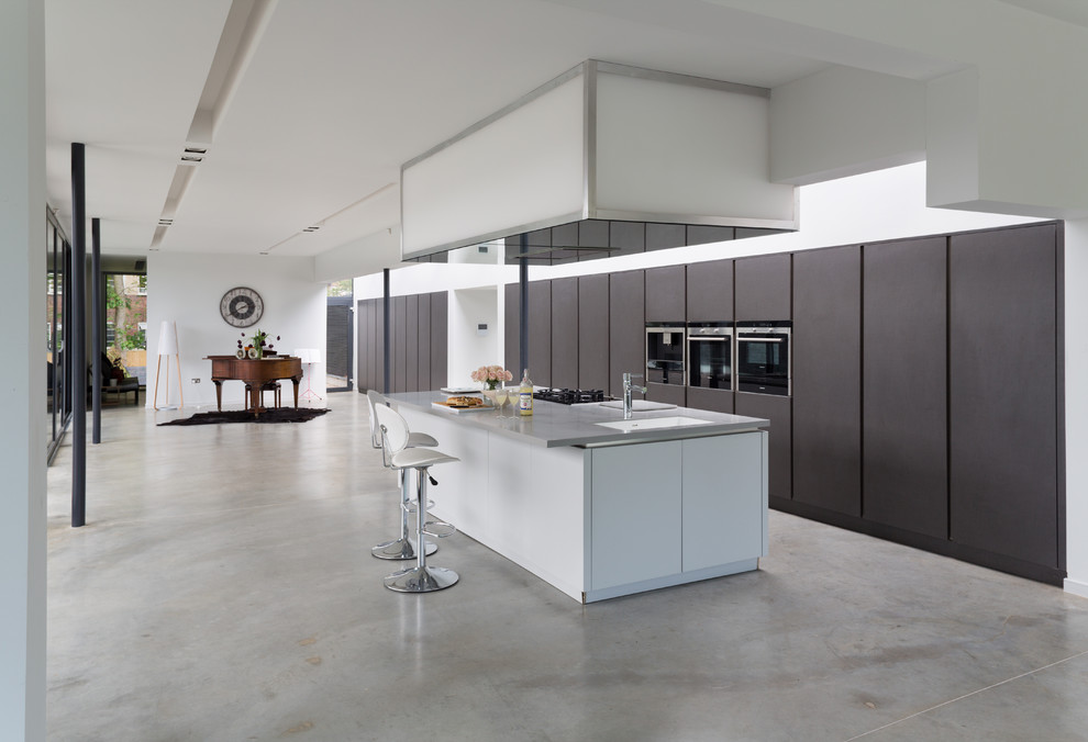 Design ideas for a modern kitchen in London.