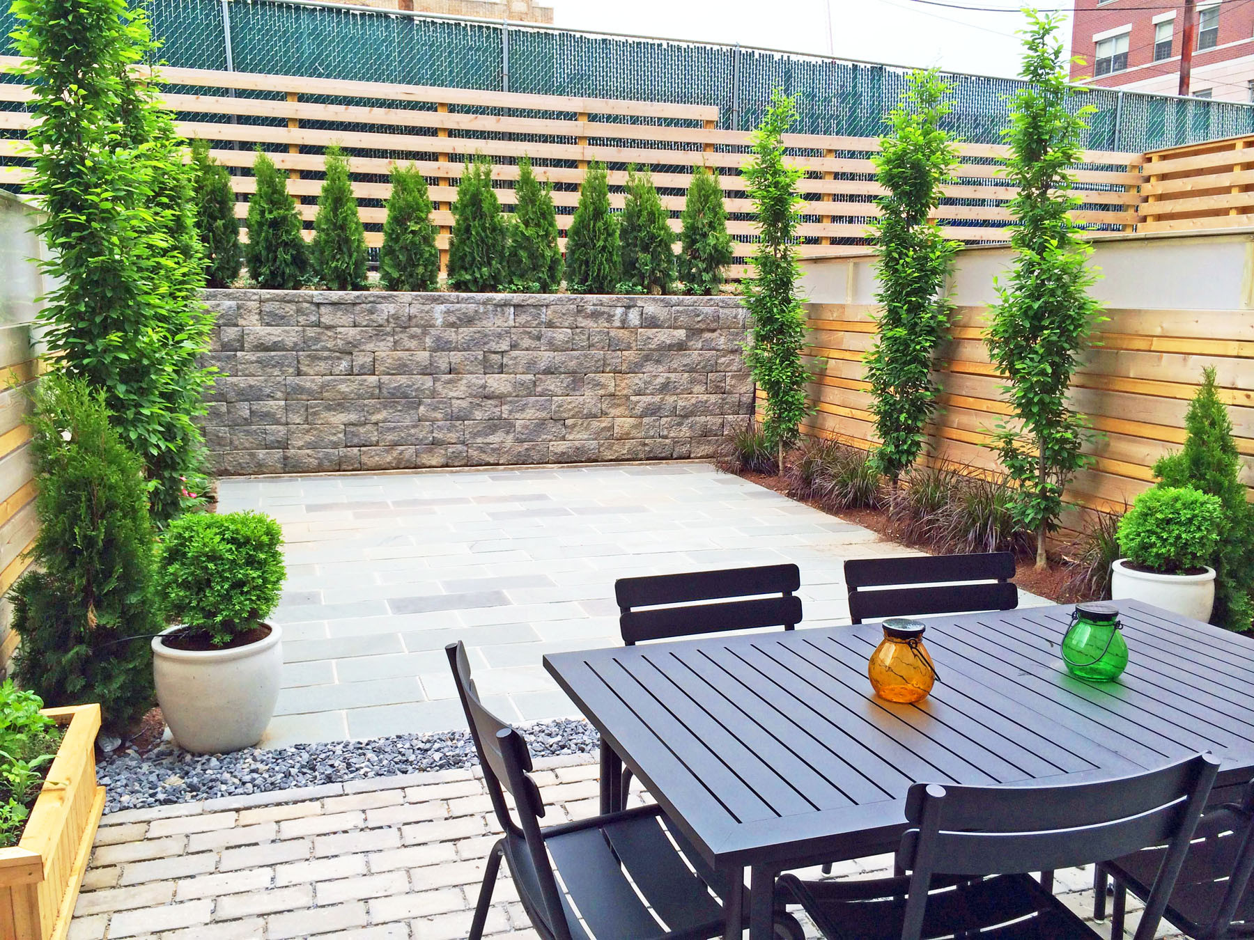 Townhouse Backyard - Photos \u0026 Ideas | Houzz, image size:1800x1350