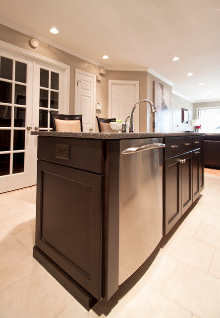Meriwether Kitchen 6 traditional-kitchen