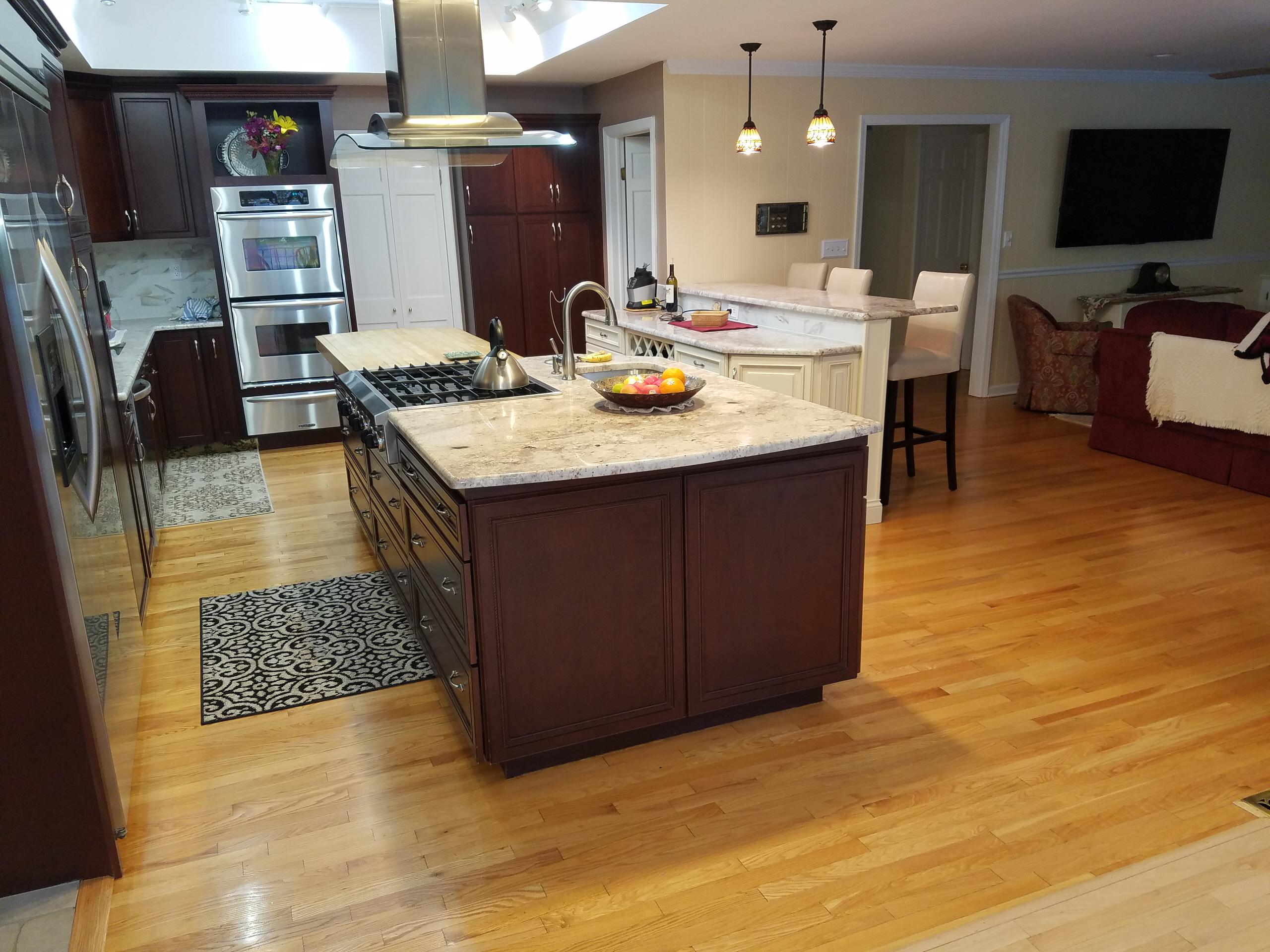 Kitchen Remodel on Sunrise Drive in Hold