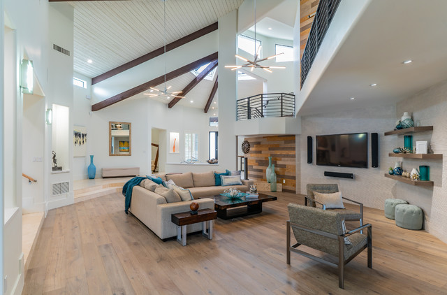 Paradise Valley Modern modern-living-room
