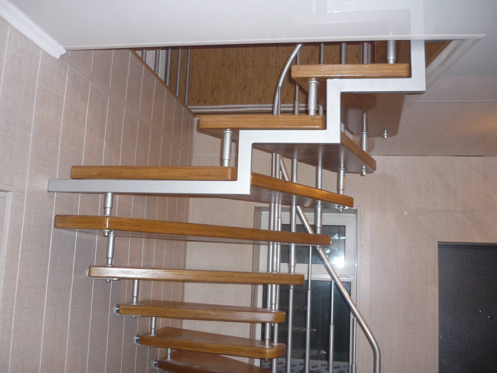 лестница больцевая фанера