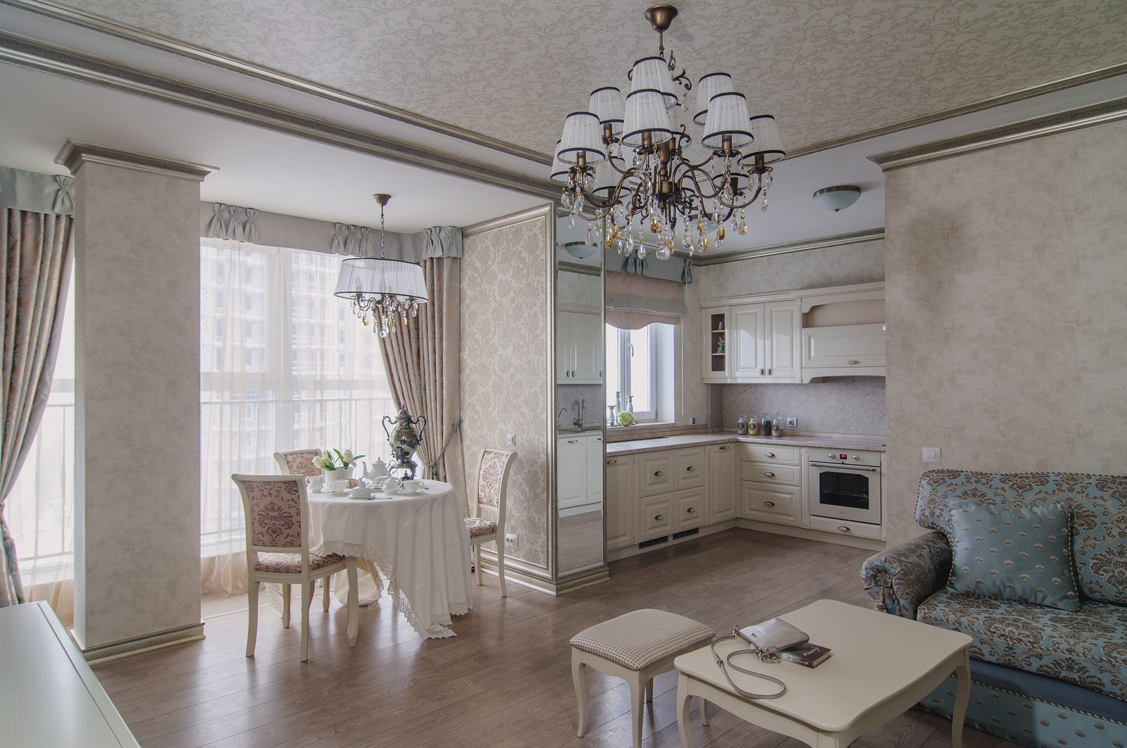 Трехкомнатная квартира в классике