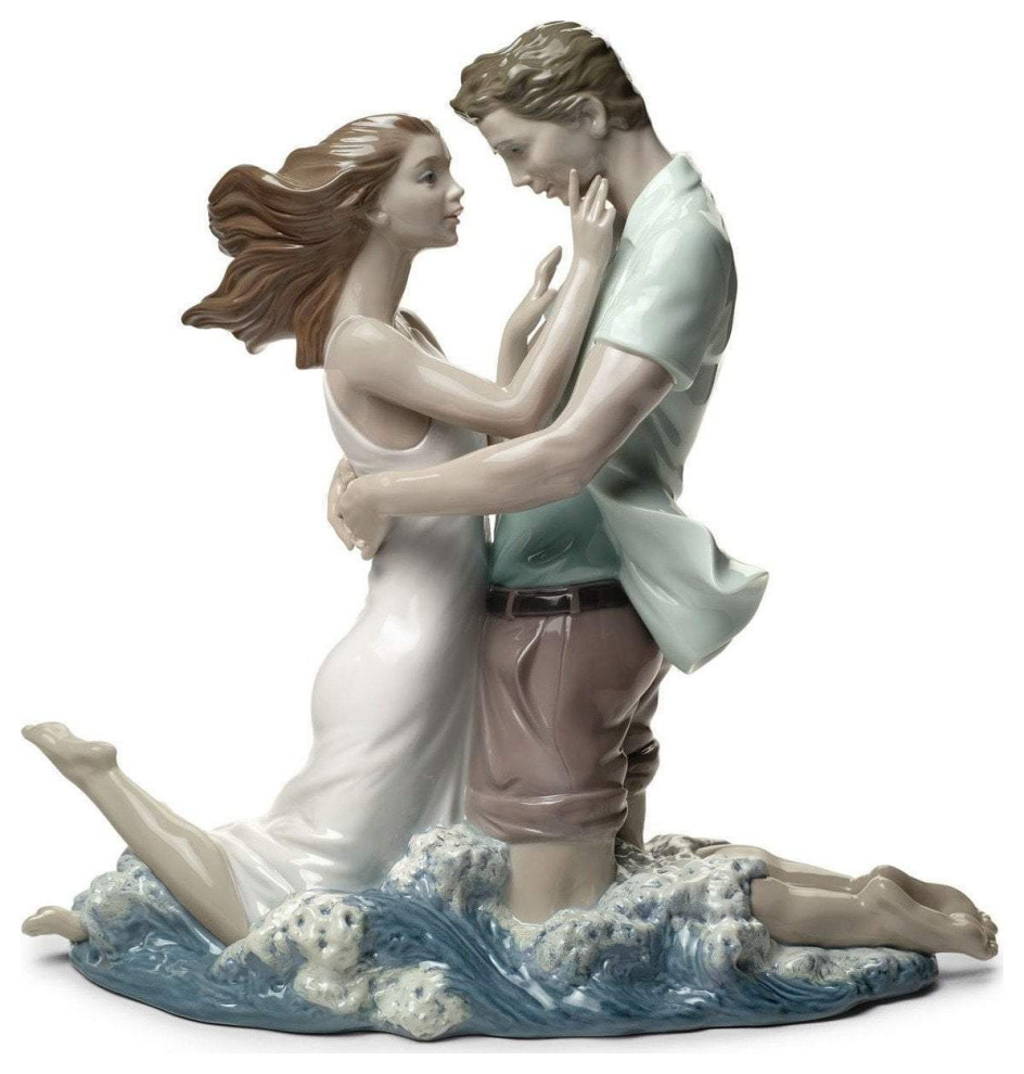 Lladro The Thrill Of Love Figurine 01008473