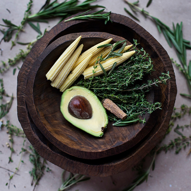 Handcrafted wooden tableware by Remeslo 937