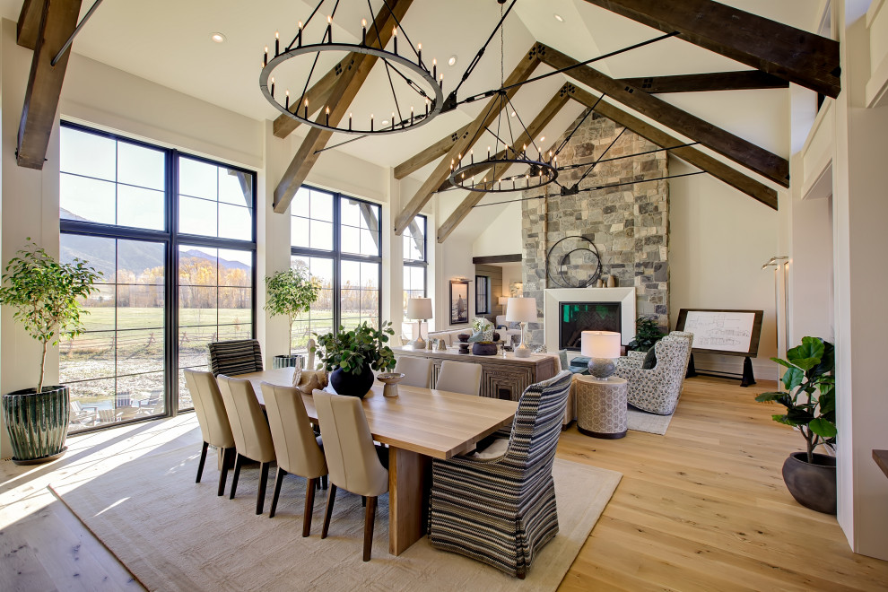 Home design - farmhouse home design idea in Other