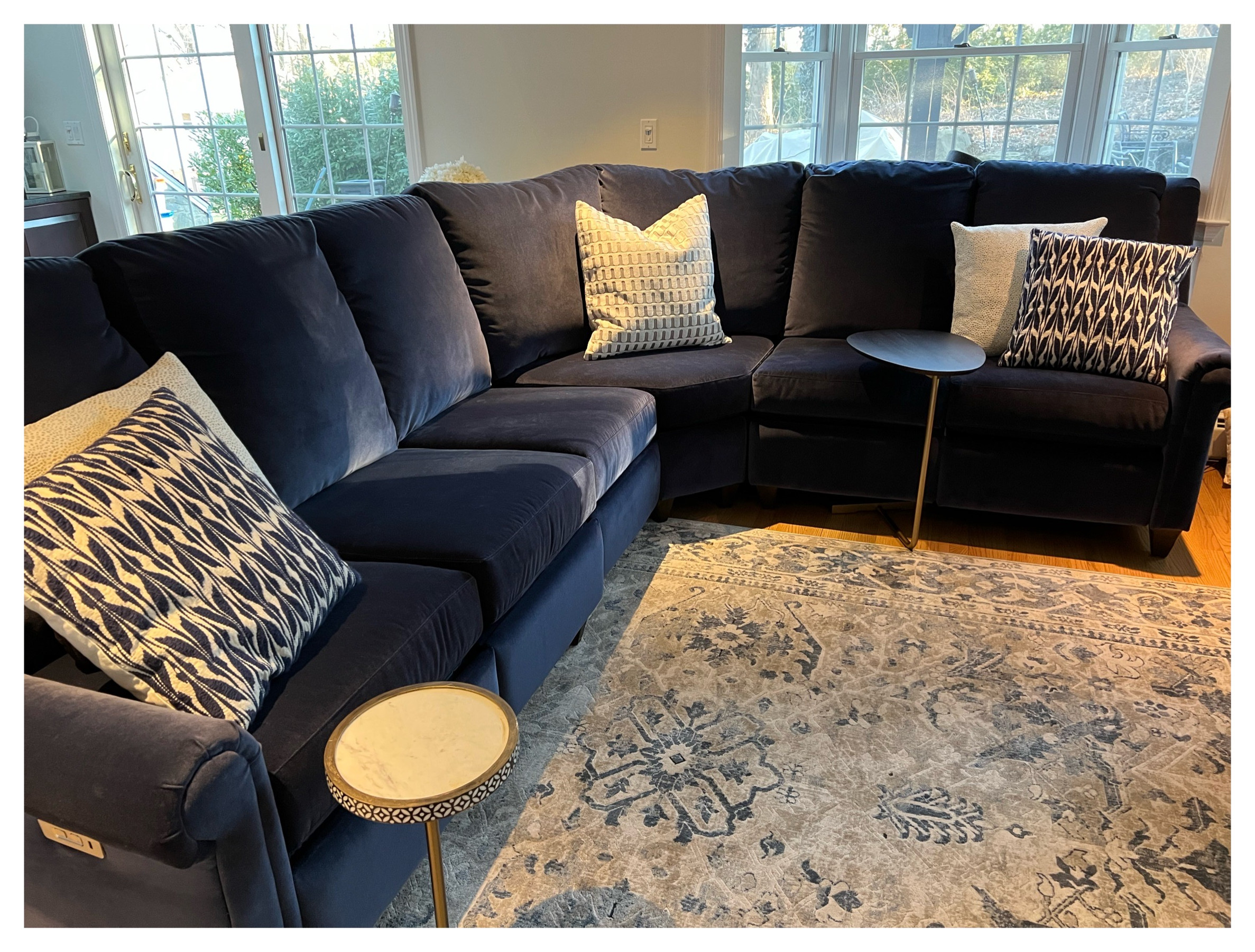 transitional living room