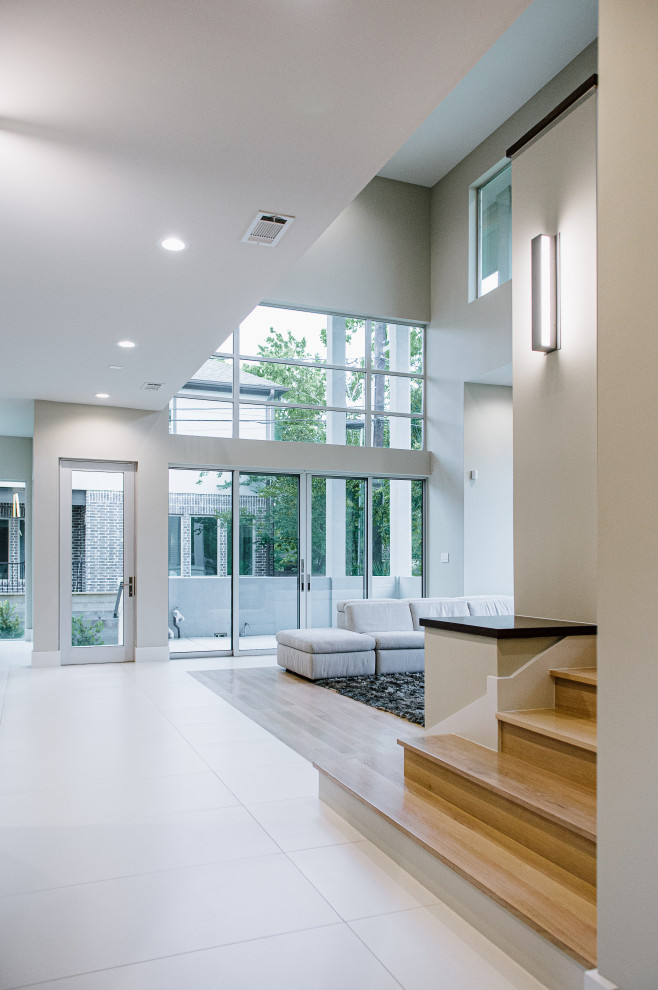Inspiration for a contemporary home design remodel in Houston