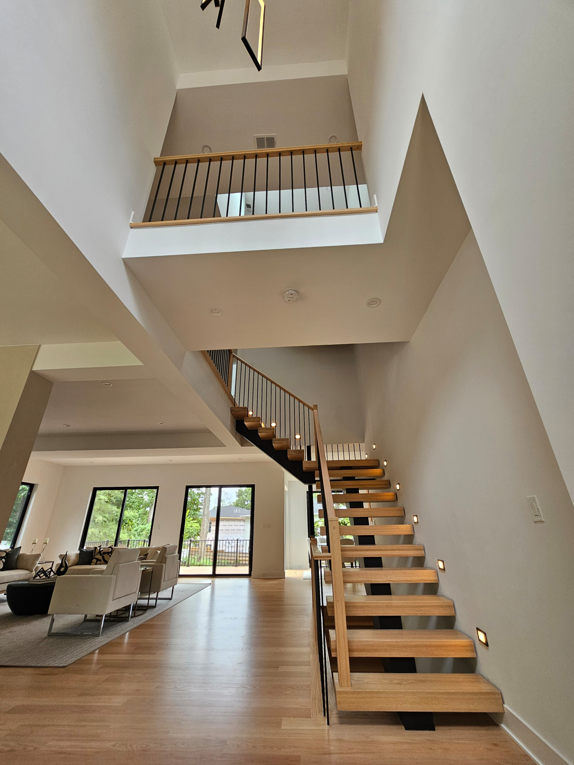 124_Contemporary Luxury White Oak and Steel Design, Vienna, VA 22180