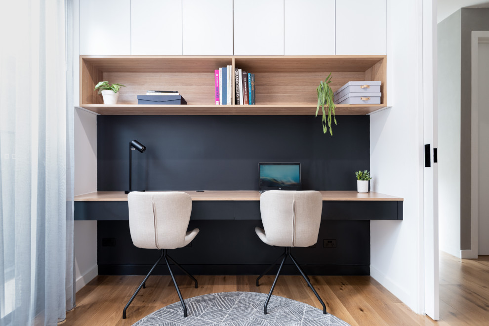Design ideas for a contemporary home office in Melbourne.