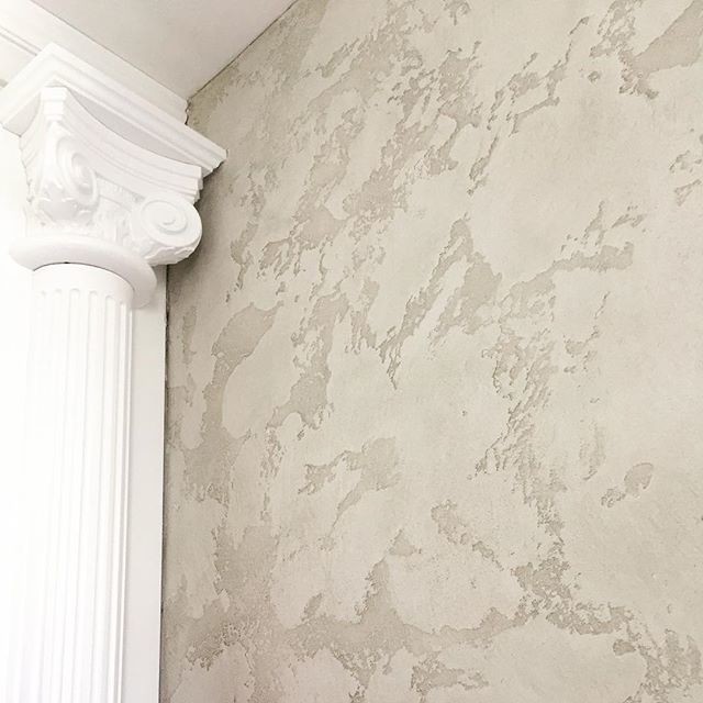 Декоративная штукатурка в классическом итереьере