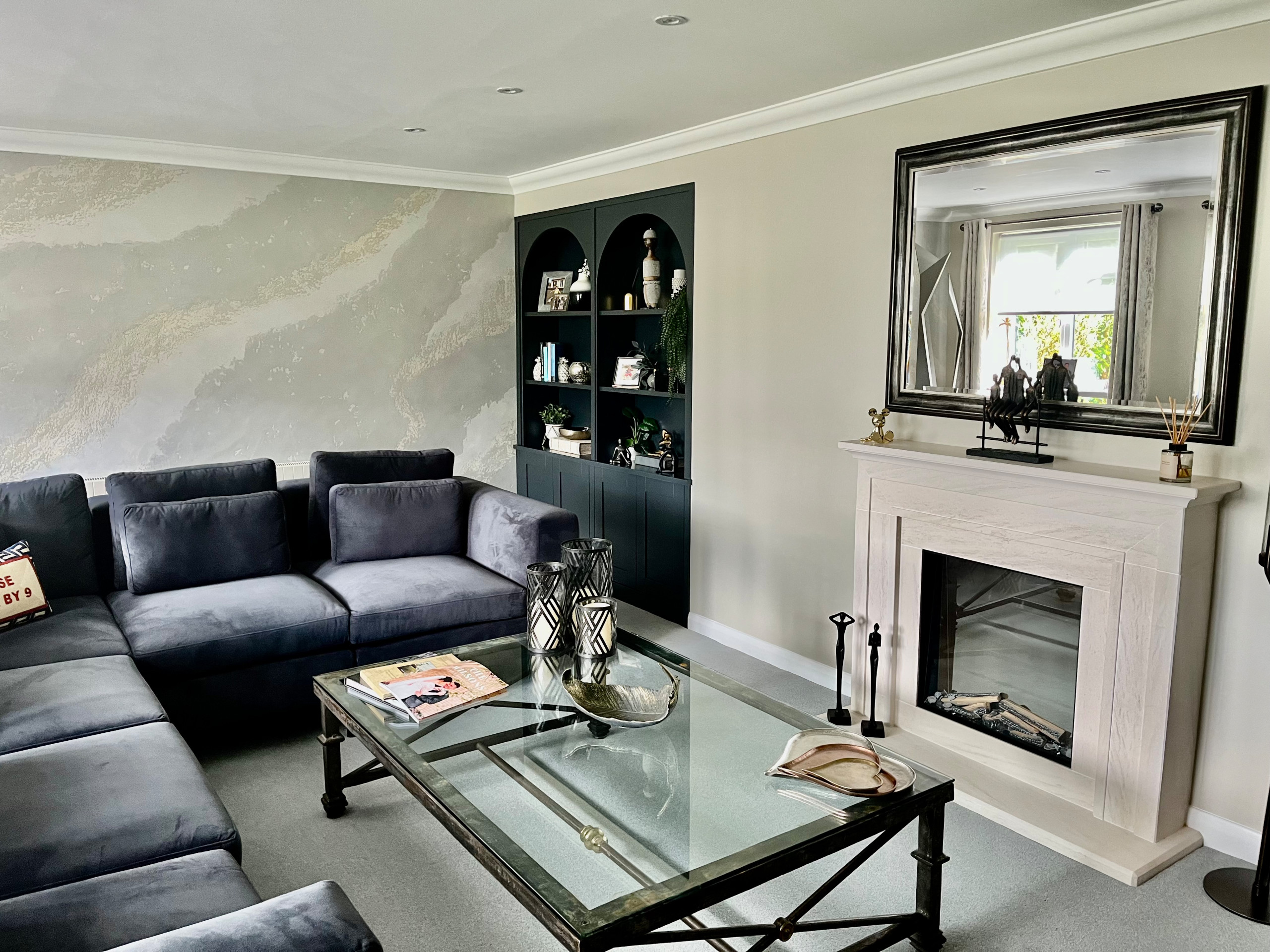 Modern Living Room - Limpsfield Chart