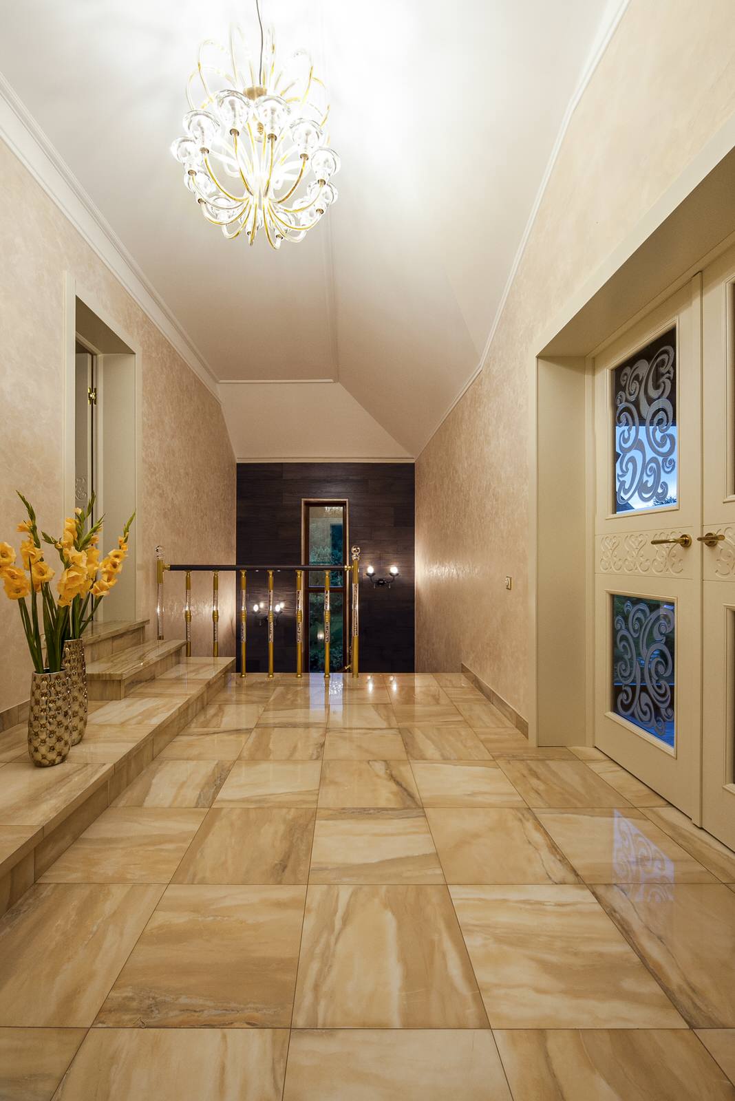 Lotus - роскошь в деталях