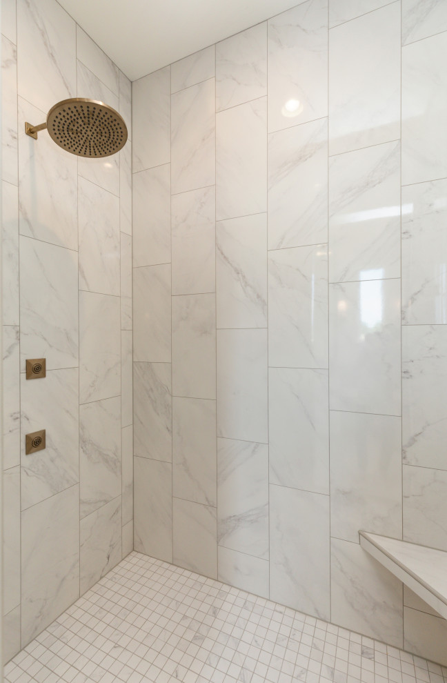 Inspiration for a transitional bathroom remodel in Cedar Rapids