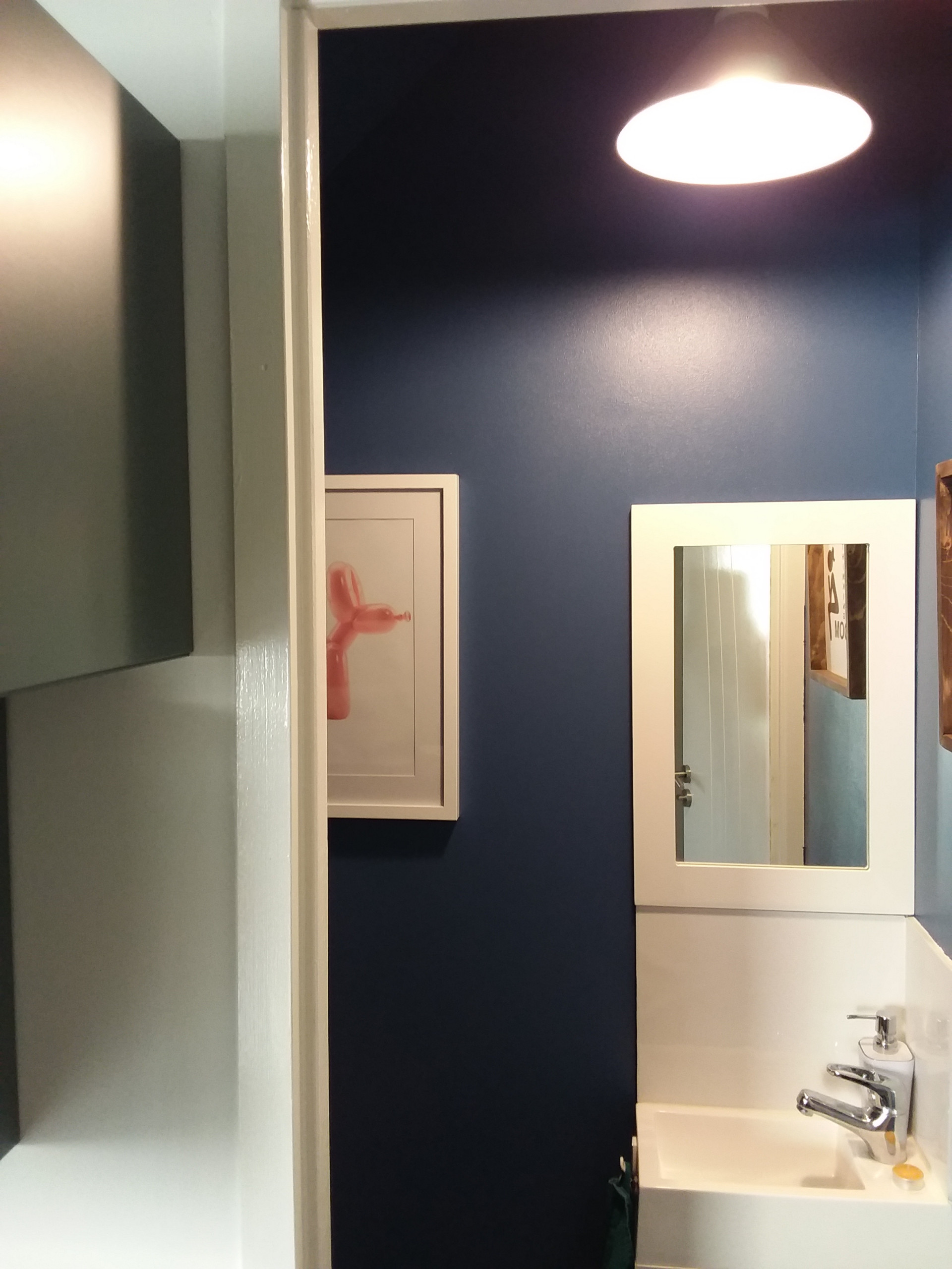 Aménagements dans une entrée et un séjour