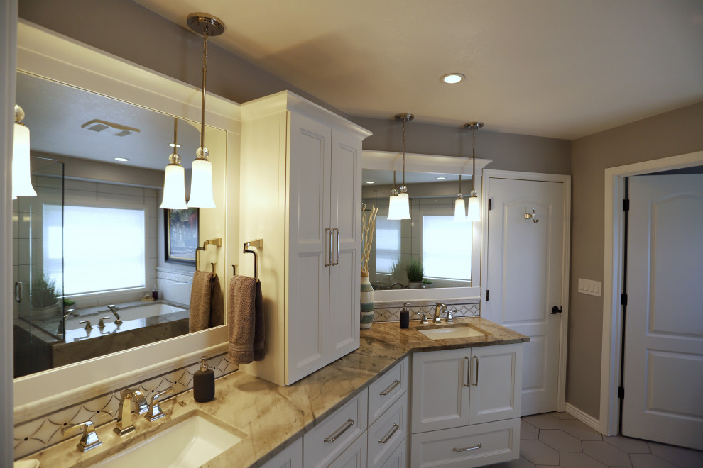 Transitional home design photo in Denver