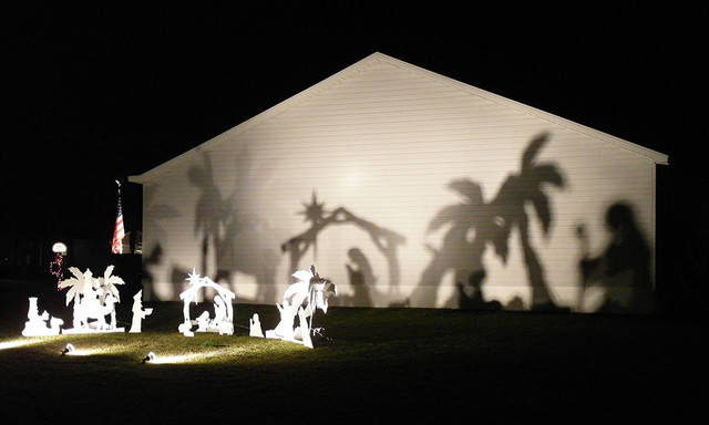 Personality Swoops in for a Florida Community's Christmas