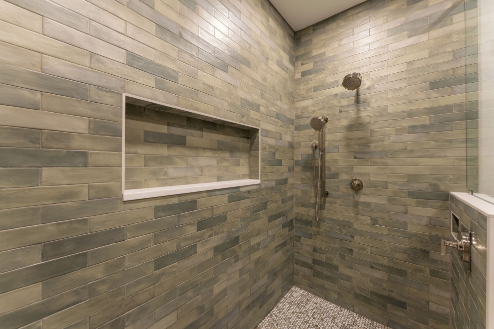 Serene Long Hollow Primary Bathroom