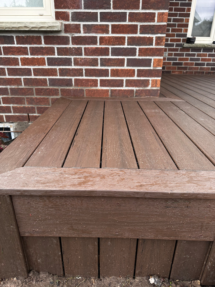 Jennifer Cres - Composite Deck Refinish