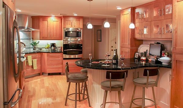 Example of a transitional kitchen design in Boston