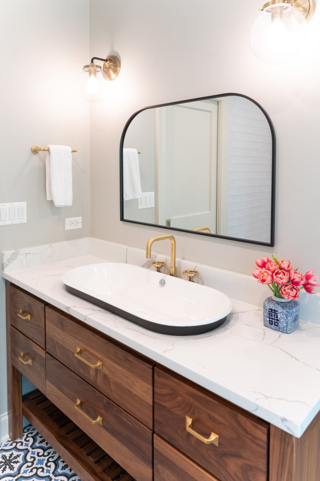 Modern Bathroom Vanity with Elegant Details and Stylish Home Decor