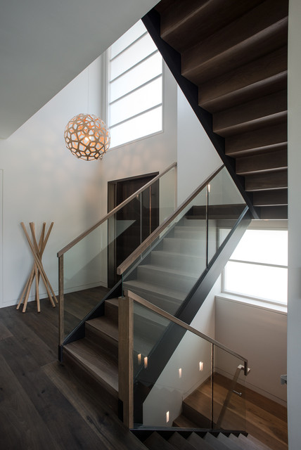KARDINIA RD HOUSE I trendy-trappe