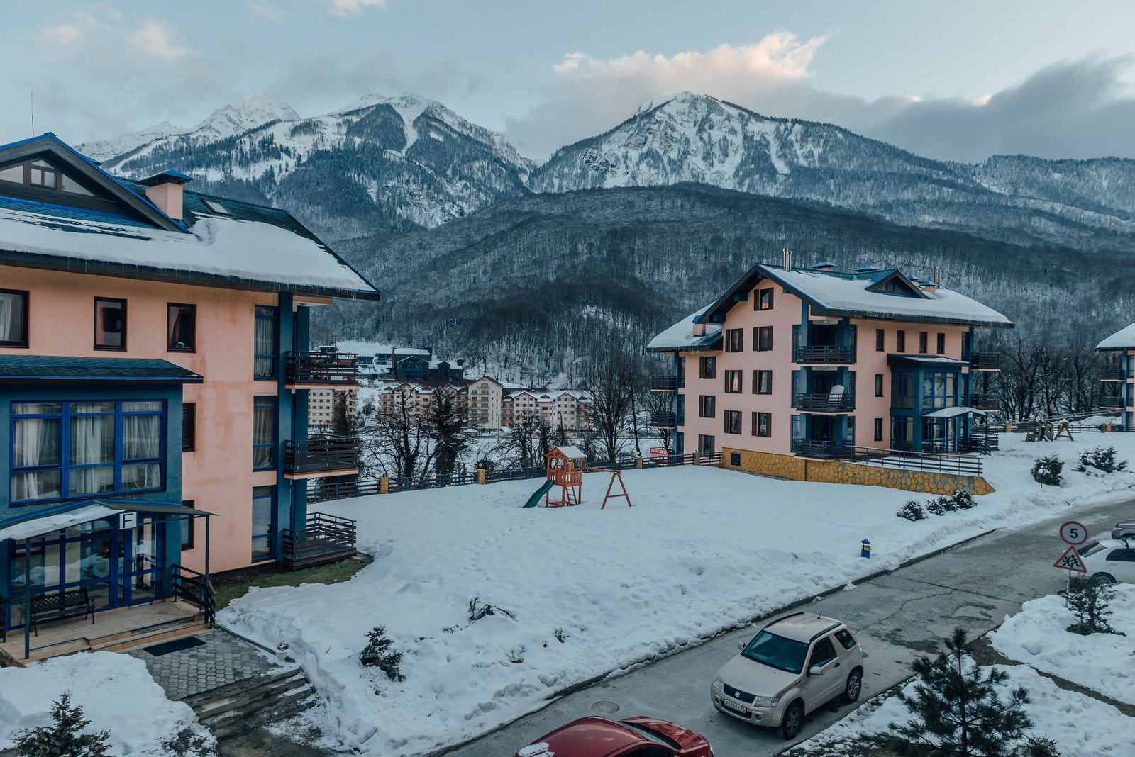 Квартира в Красной поляне №1 - вид из окна