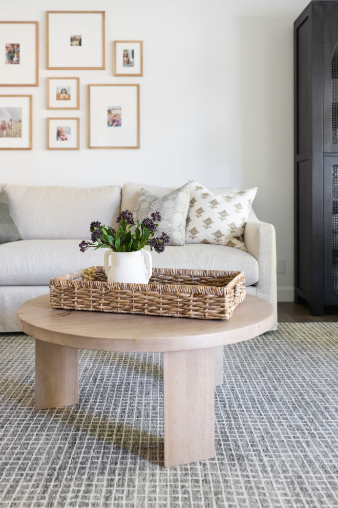 Inspiration for a transitional home design remodel in Phoenix