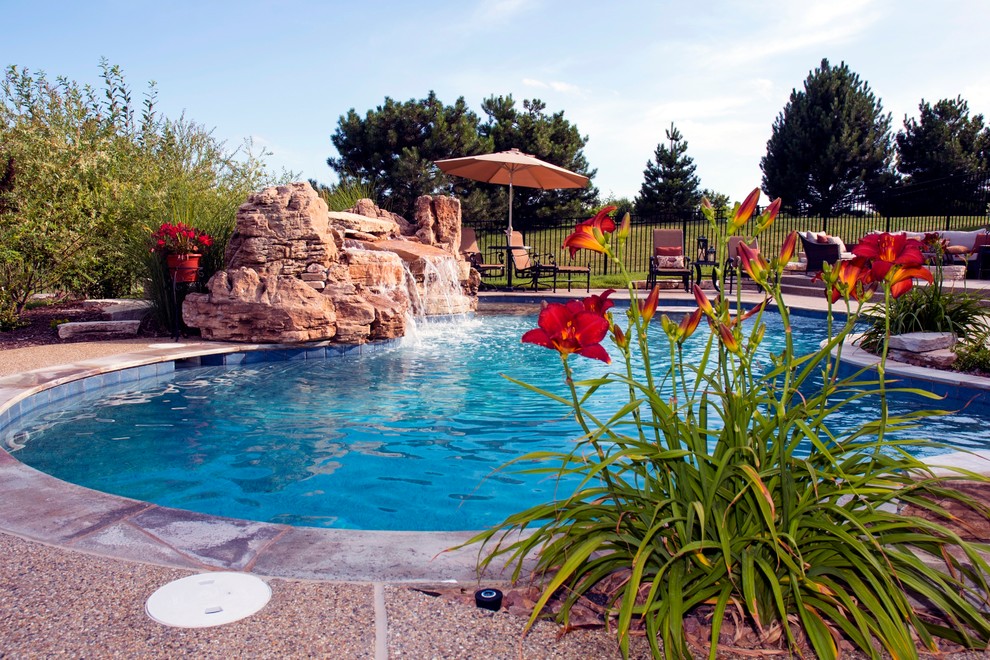 Free Form pool