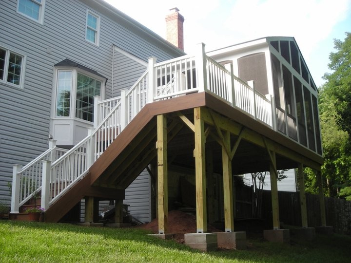 Deck - mid-sized backyard deck idea in DC Metro with no cover