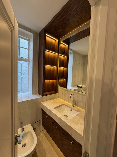 Full refurbishment works of high-end flat (x5 Bedrooms)at high street kensignton