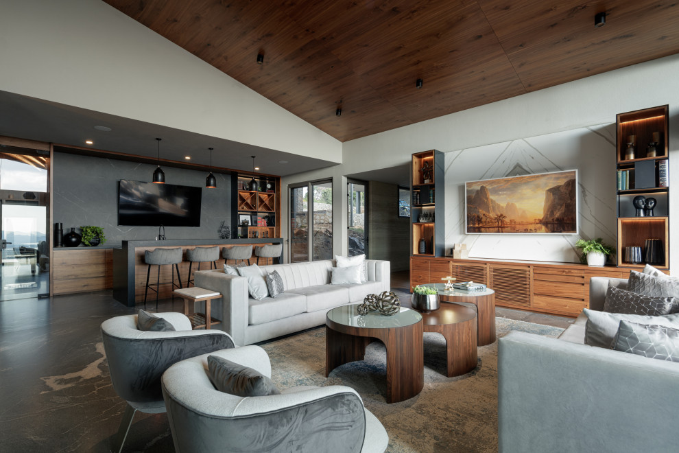 House in the Woods - Farmhouse - Family Room - Houston - by Victoria ...