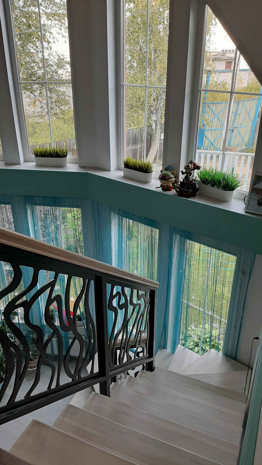 Лестница на второй этаж в каркасном доме