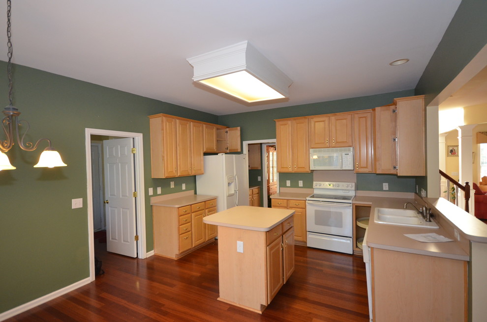 Shari & Joe's Kitchen