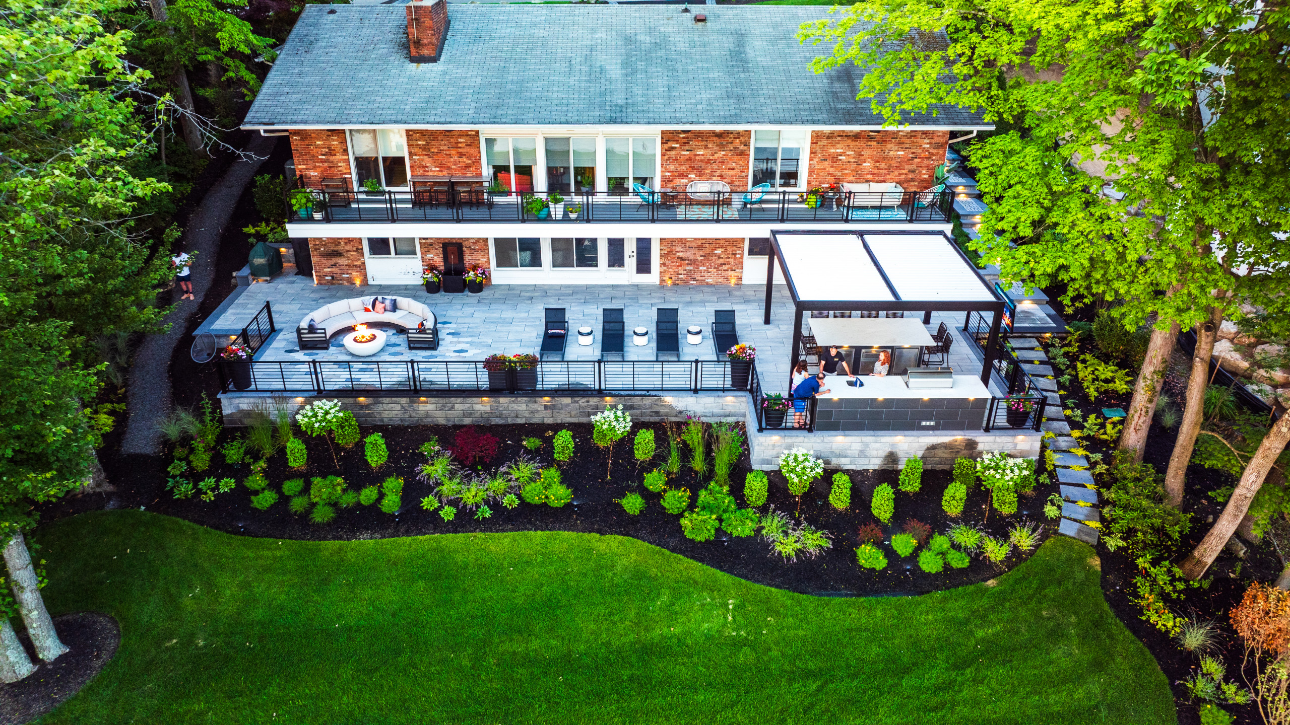 RAISED PATIO, OUTDOOR KITCHEN IN WAYNE NJ