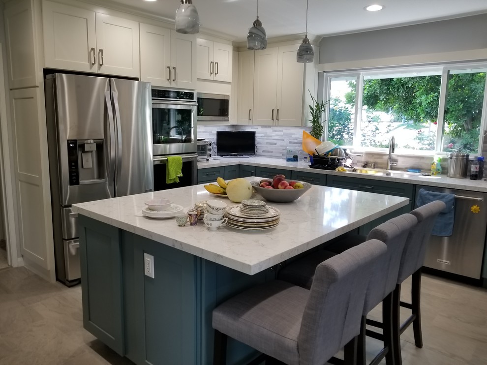 David Reff Kitchen- Diamond Cabinets