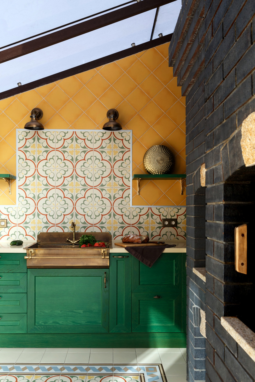 Летняя кухня на побережье