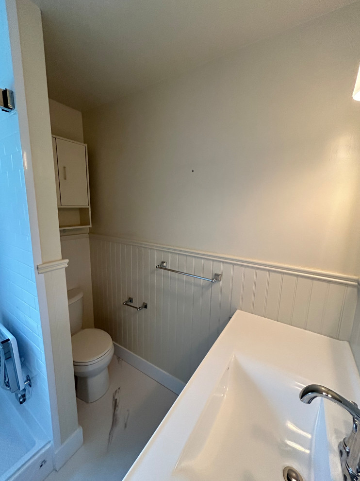 Wadsworth - Traditional Bathroom Remodel - London, ON