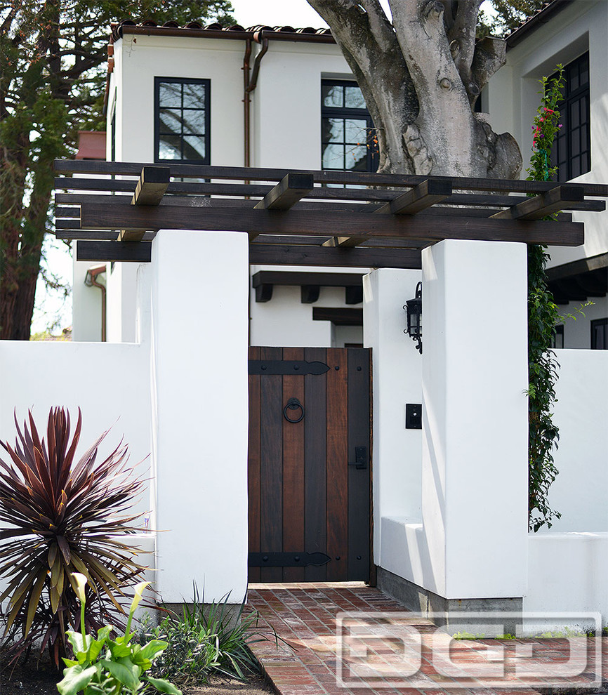 Inspiration for a large eclectic two-storey stucco white exterior in San Francisco.