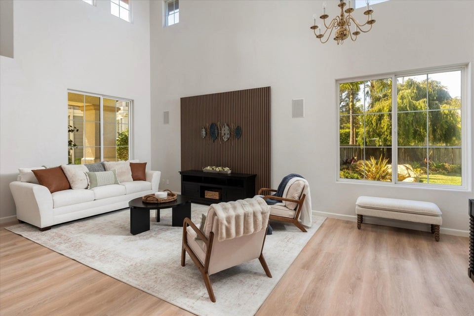 529 High Grove Santa Barbara, CA 93111 | Staging