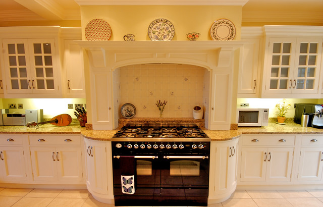Painted Edwardian Kitchen traditional-kitchen