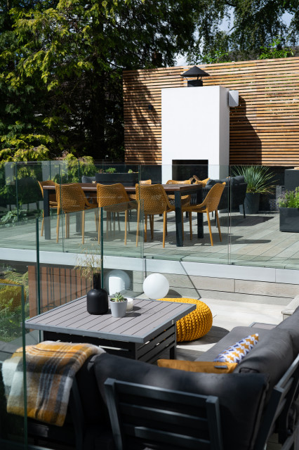 Gardeners Cottage contemporary-deck