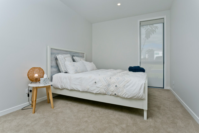 Luxury Omaha Beach House contemporary-bedroom