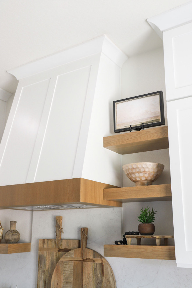 Inspiration for a transitional home design remodel in Phoenix