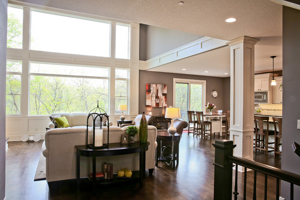 Home design - transitional home design idea