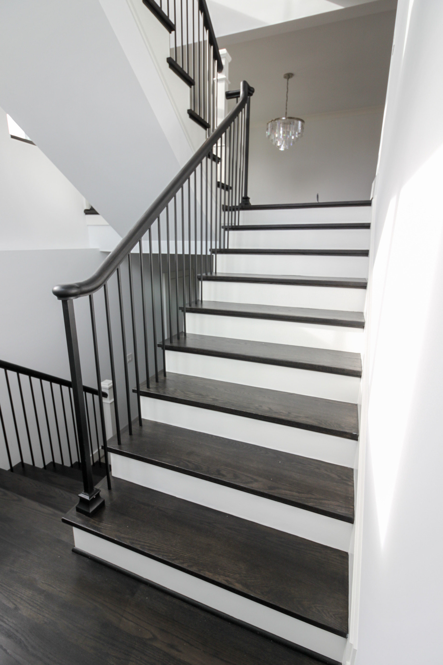 90_Classic Staircase with a Contemporary Twist, McLean VA 22101