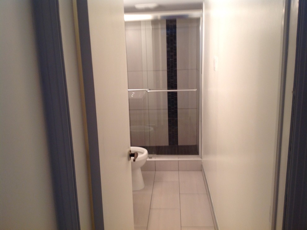 Long bathroom wall, what can I do!