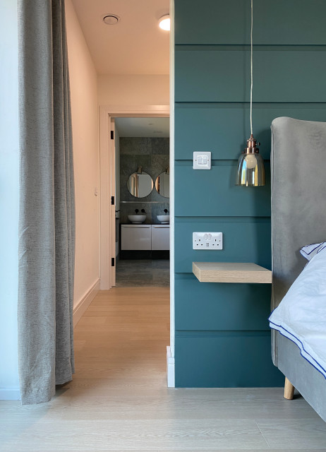 Hedgestown contemporary-bathroom
